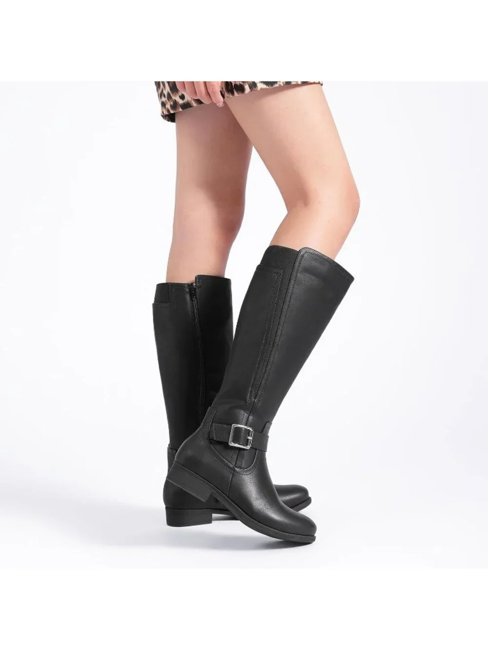 Women's Black Platform Slouchy Side Zipper Comfort Round Toe Knee High Boots